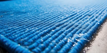 物业为什么要冲洗地垫？