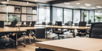 物业入职会查健康证吗？